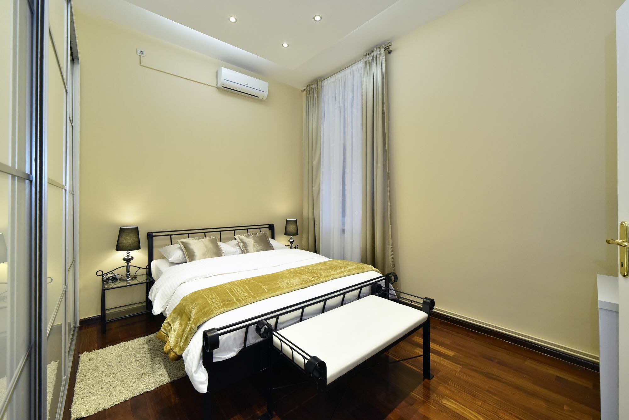 Luxury Residence Center Apartment Zagreb Exteriör bild